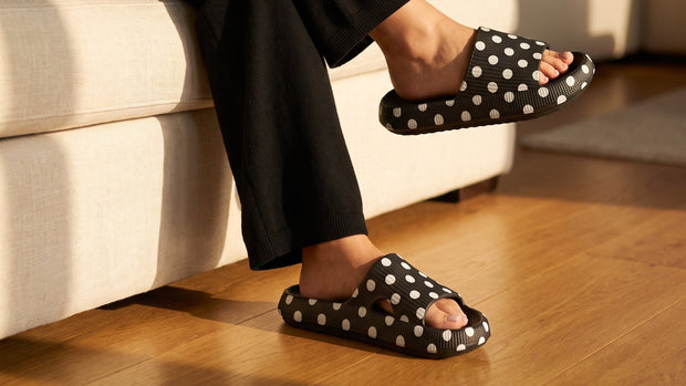 <h2><strong>HELLO, COZY SEASON</strong></h2>